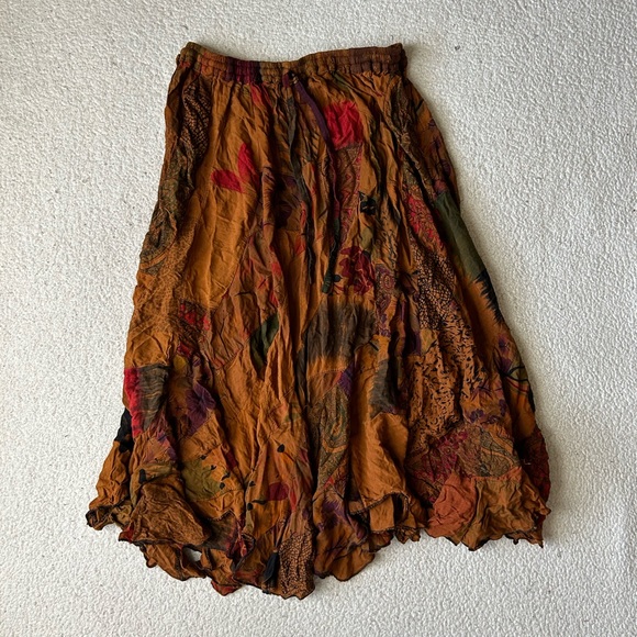 Peaceful people skirt - Picture 1 of 5